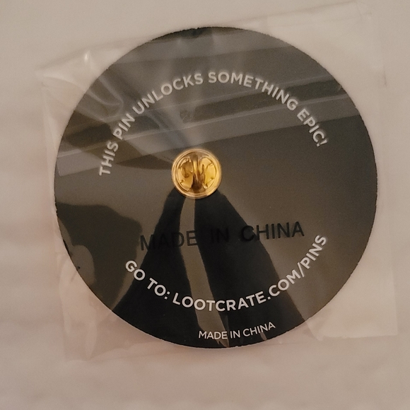 Loot Crate February 2016- Dead pin never opened - Picture 2 of 2